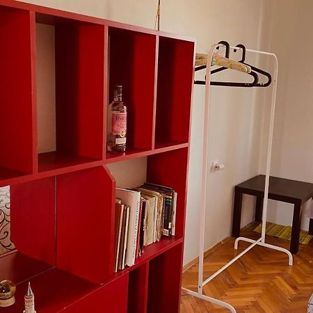 Garden view guestroom Podgorica Buitenkant foto
