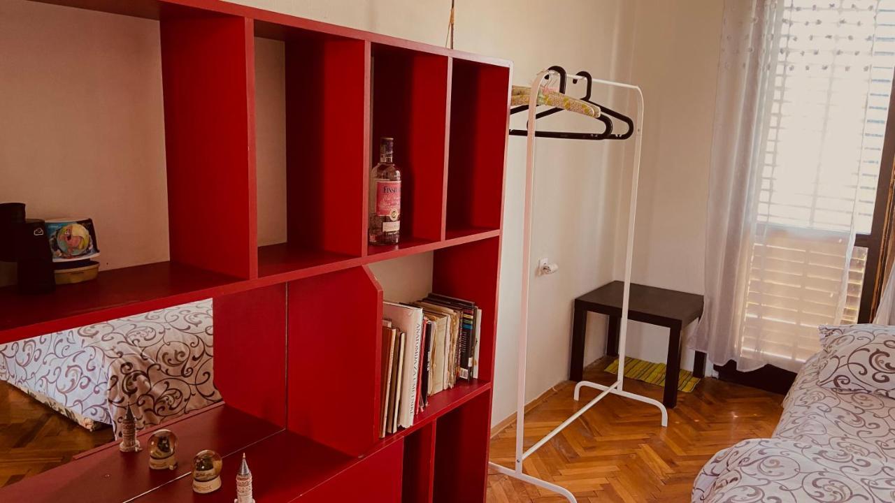 Garden view guestroom Podgorica Buitenkant foto